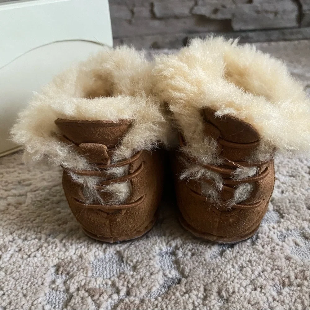 Ugg Baby Unisex Boo Sheepskin Boots Suede Leather Fur Lined Tan Cream: Small